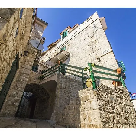 Apartament Town House Viva
