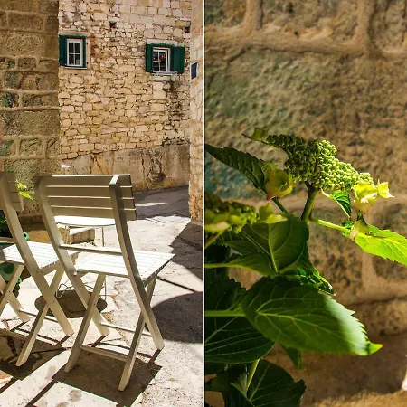 Town House Viva Apartament Split