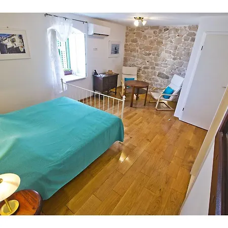 Town House Viva Апартаменти