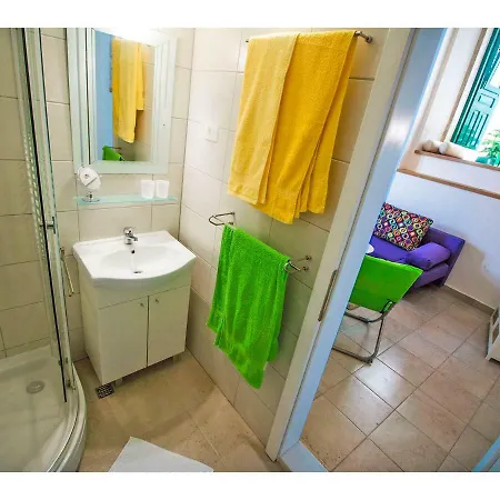Town House Viva Апартаменти *